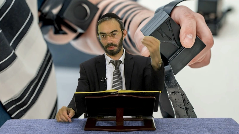 להחזיק תפילין של ראש מהקשר